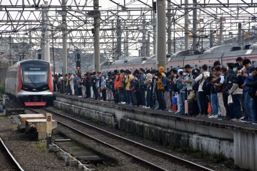 Sulitnya Menata Transportasi Umum di karena Master Plan Ditabrak