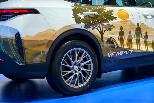 VinFast, VinFast VF 7, Modifikasi VinFast VF MPV 7 di GIIAS 2026, Tampil Lebih Gagah