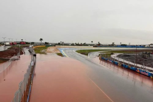 MotoGP, Hujan Deras, Sirkuit MotoGP Goiania Brasil Banjir