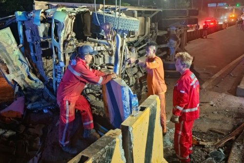 Kecelakaan Truk di Tol Karawang Tamparan Keras untuk Pemerintah