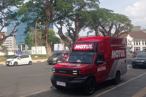 Produsen Oli Sambangi Langsung Konsumen di Medan