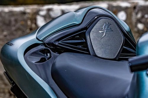 Suzuki , Suzuki Hayabusa 2025: Legenda Kecepatan yang Masih Brutal