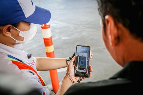 STNK Tak Wajib Beli BBM: Pertamina Klarifikasi & Batalkan Rencana
