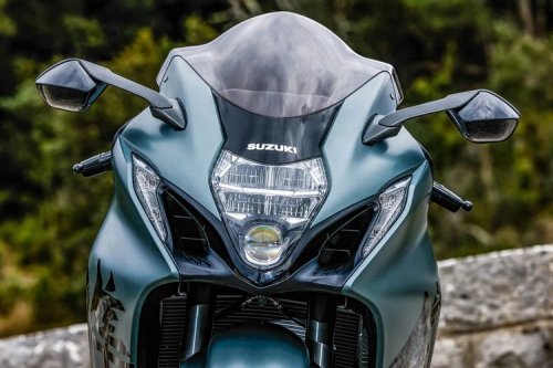Suzuki , Suzuki Hayabusa 2025: Legenda Kecepatan yang Masih Brutal