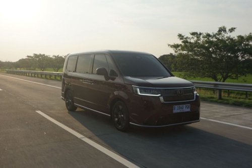 Ulasan Kenyamanan Honda Step WGN e:HEV di Tol Transjawa