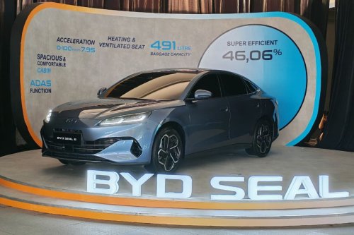 Melihat Lebih Dekat BYD Seal 6 DM