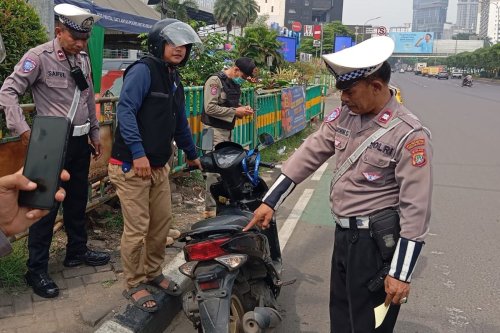 Hari Pertama Operasi Patuh 2025, Banyak Motor Tak Pakai Pelat Nomor
