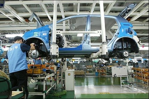 Hyundai, Biaya Plastik Melonjak: Hyundai Pertahankan Harga Mobil