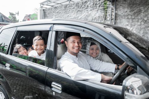 Tips Aman dan Nyaman Mengajak Anak Mudik Pakai Mobil