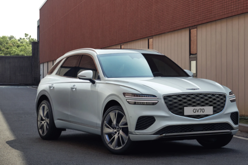 Genesis Resmi Jualan, Terjebak Boxed Saat Tol Macet