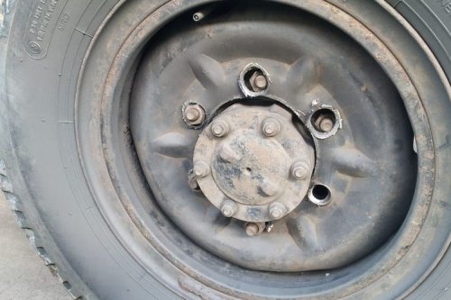 Jangan Sembarangan Pasang Dop Tertutup pada Pelek Truk
