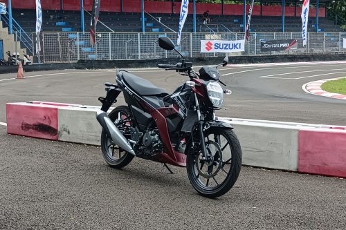 Suzuki , Honda, Adu Spek Mesin Suzuki Satria Pro vs Honda Sonic vs Jupiter MX King