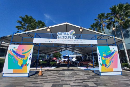 Ada Lelang Innova Zenix di Astra Auto Fest