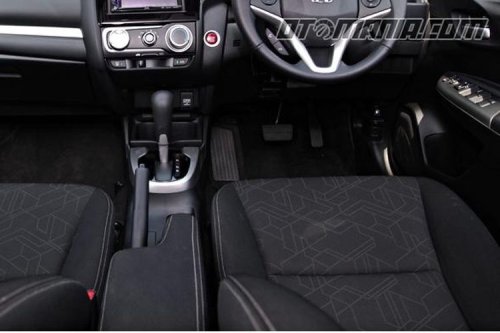 Agar Awet dan Bersih, Ini Cara Merawat Jok Bahan Fabric