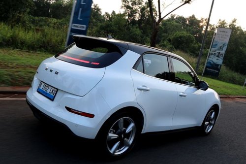 Komparasi GWM Ora 03 dan Wuling Binguo EV