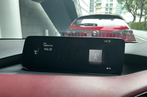 Impresi Berkendara Sporty di Mazda 3 Hatchback