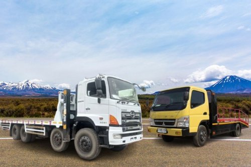 Perbedaan Karoseri Truk: Self Loader dan Towing