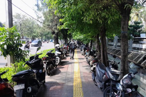 Dishub DKI Jakarta Siap Kurangi Lokasi Parkir Jalanan