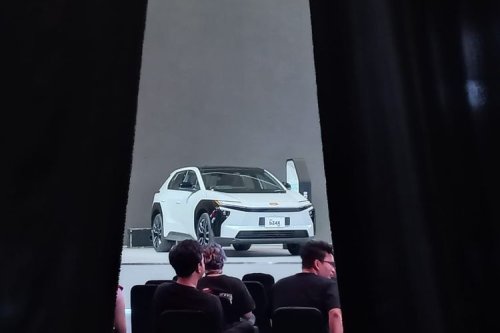 Toyota, Toyota bZ4X, Toyota bZ4X Facelift Bakal Mejeng di GIIAS 2025