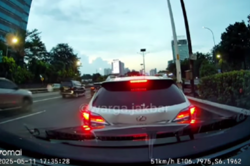 Tabrakan Beruntun di Tol Dalam Kota, Ingat Bahaya Jalur Kanan Tol