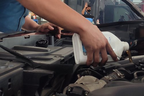 Waspada Oli Palsu, Ini Ciri dan Dampaknya buat Mobil