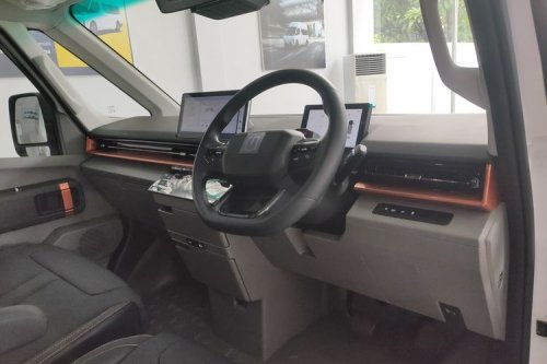 Spesifikasi Lengkap Farizon SV, Penantang HiAce yang Bertenaga Listrik