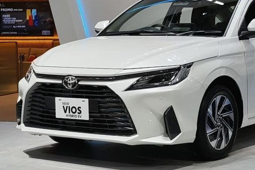 Jadi Hybrid, Apa Menariknya Toyota Vios Sekarang? (Video)