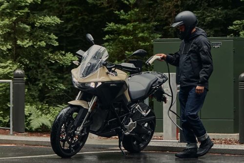 BRIN Dorong Standarisasi Steker dan Soket Motor Listrik