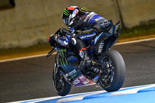 Perbandingan Yamaha V4 dan M1 Inline-4 di MotoGP 2025