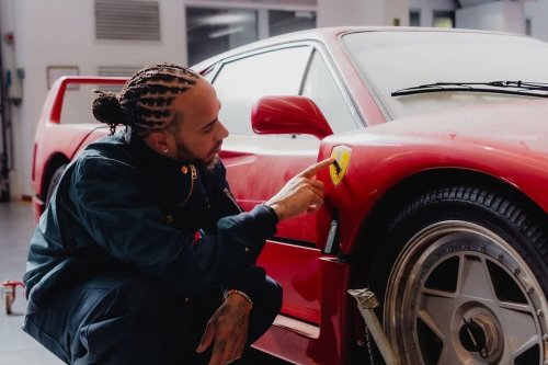 Lewis Hamilton Akhirnya Kesampaian Punya Mobil Impian