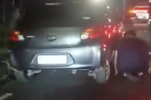 Hati-hati Lubang di Flyover Pesing, Banyak Mobil Pecah Ban