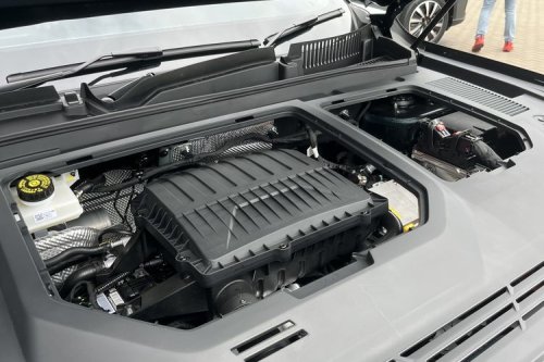 Wuling, Komparasi Performa Wuling Eksion PHEV vs Chery Tiggo 8 CSH