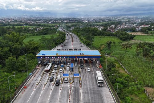 Arus Mudik Nataru 2025: Laka Berkurang, Kendaraan Meningkat
