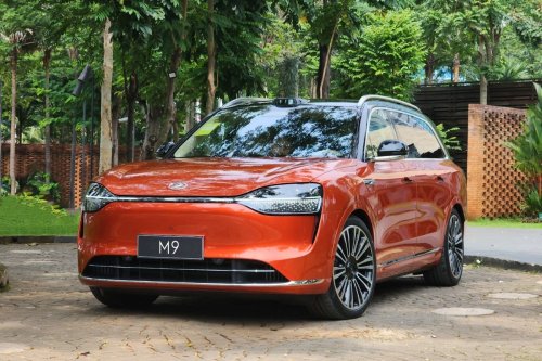 Harga & Infrastruktur: Alasan DFSK Pilih E5 Plus PHEV, Bukan Aito