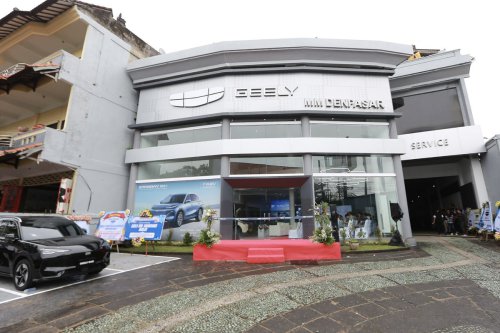 Awali 2026, Geely Resmikan Tiga Diler Sekaligus