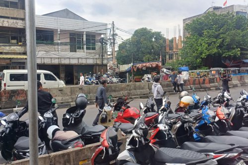 Pramono Minta Penertiban Parkir Liar Digencarkan, Aturannya Sudah Ada