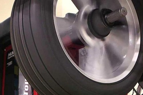 Kenali Gejala Kerusakan Suspensi Mobil Sebelum Membahayakan