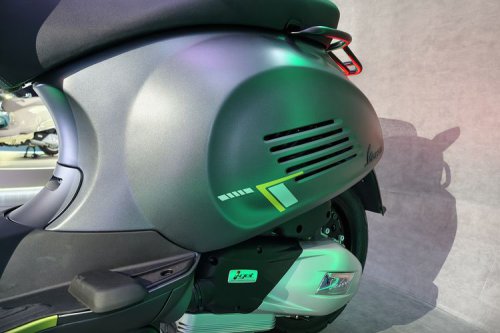 Ulik Perbedaan Vespa Sprint 2026 dengan Model Sebelumnya