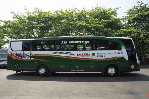 Kenapa Musik Terdengar Lebih Nikmat Saat di Perjalanan Bus?