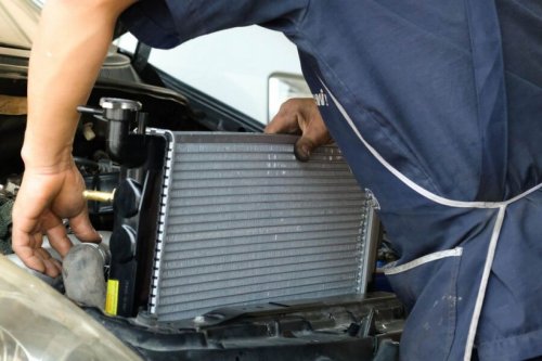 Hindari Radiator Retak! Pahami Arti Kode GF30 pada Tangki