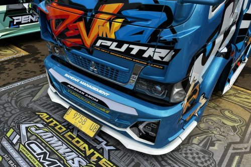 Truk Ceper Tebar Pesona di Jamnas Canter Mania 2025