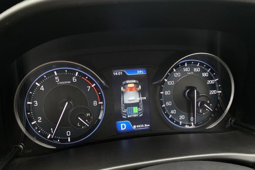 Suzuki , Suzuki Ertiga, Tanda Baterai Lithium-ion Suzuki Ertiga Hybrid Mulai Lemah