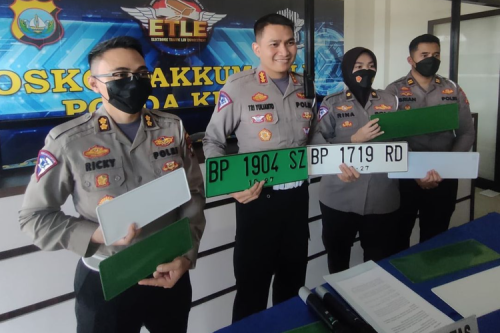 Mobil Mewah Ternyata Bisa Bebas Pajak, Cek Aturannya