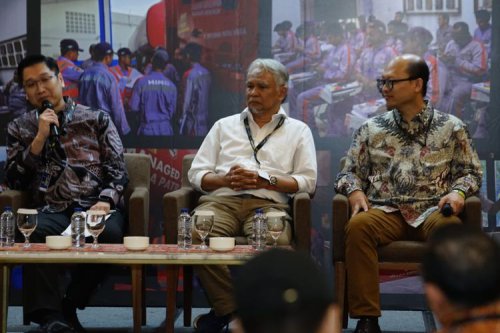 Hino Inspeksi Keselamatan Truk Tangki Pertamina