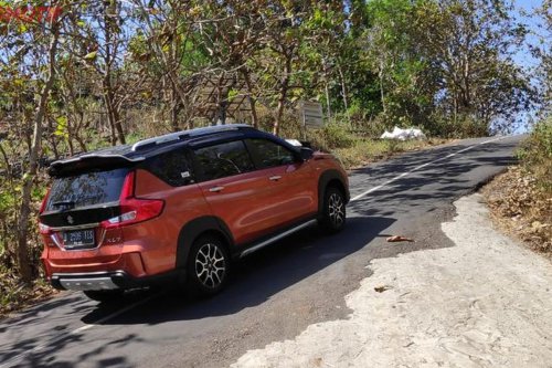 Jangan Tahan Mobil Matik di Tanjakan dengan Injak Gas, Ini Risikonya