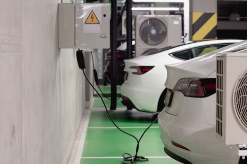 China Kuasai 70 Persen Pasar Industri Baterai EV Dunia