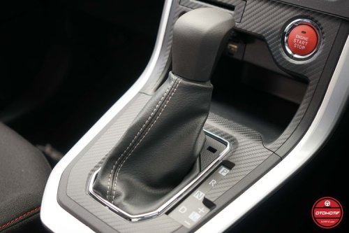 Jangan Asal Pakai, Ini Cara Merawat Mobil CVT yang Benar