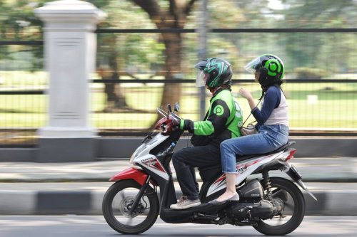 Masalah Ojol Enggan Beralih ke Motor Listrik, Ini Penjelasan Danantara