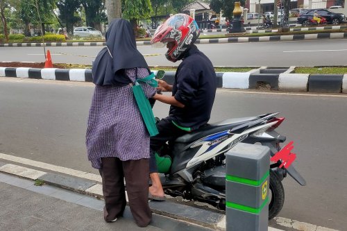 Cara Driver Ojek Online Bisa Tetap Narik Saat Demo, Tidak Bawa Helm dan Jaket Hijau