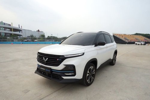 Cek Harga Mobil Bekas Wuling Almaz, mulai Rp 120 Jutaan